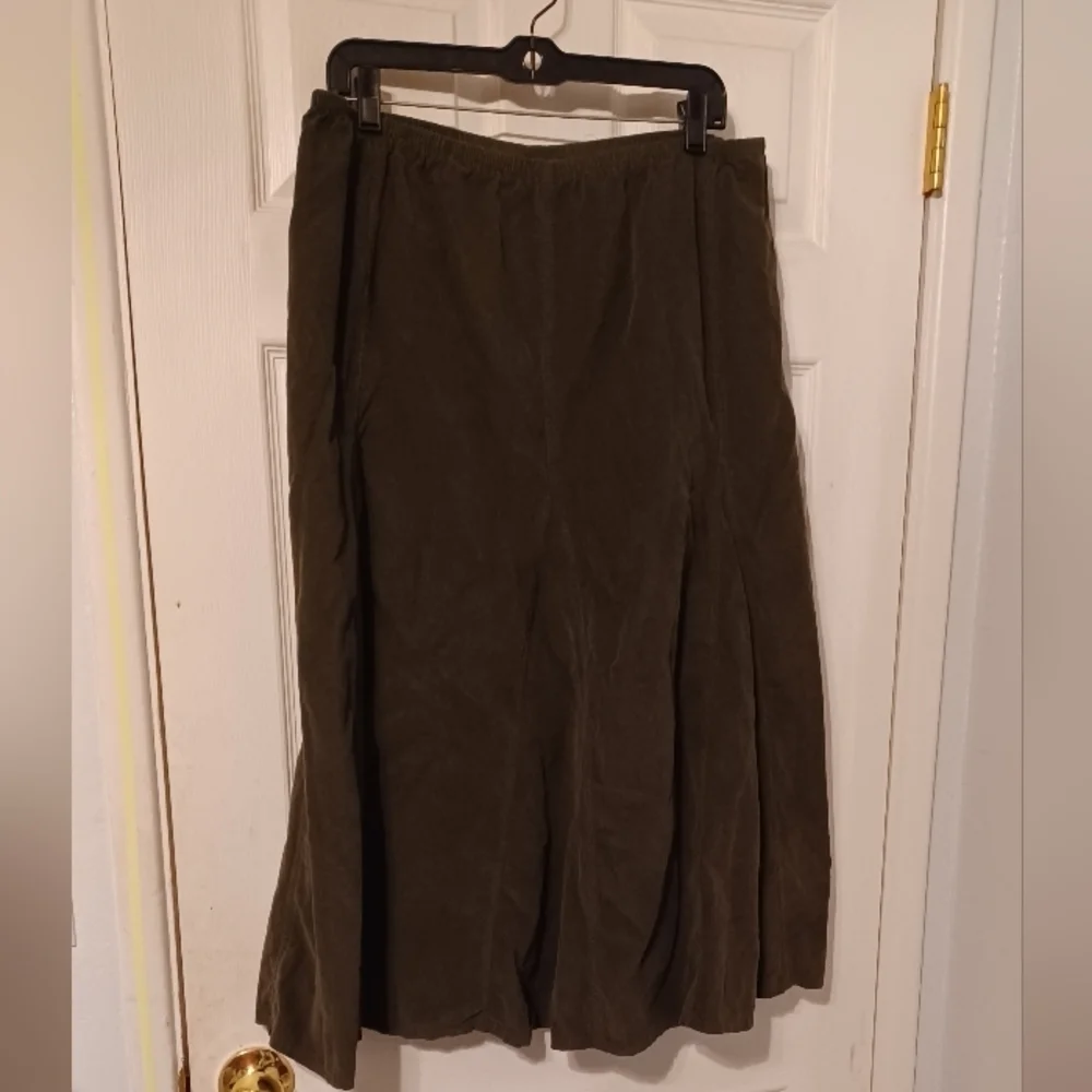 Blair maxi skirt, size L.